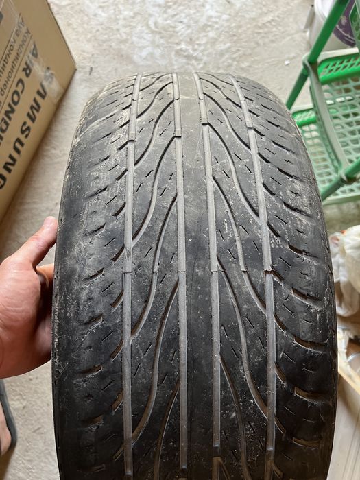 Продаю шины в отличном состояние