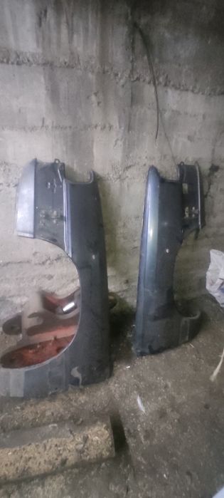 передние крылья Ауди 100 ц3