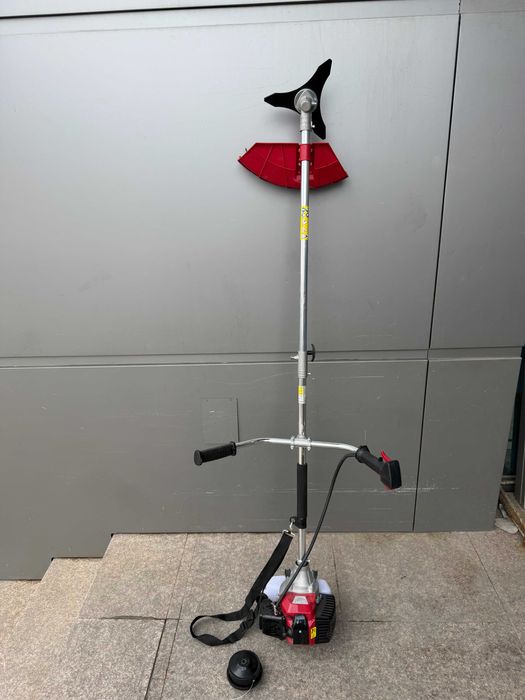 Машина за цепене на дърва 52cm 7t 2300W / Коса бензинова с нож и корда