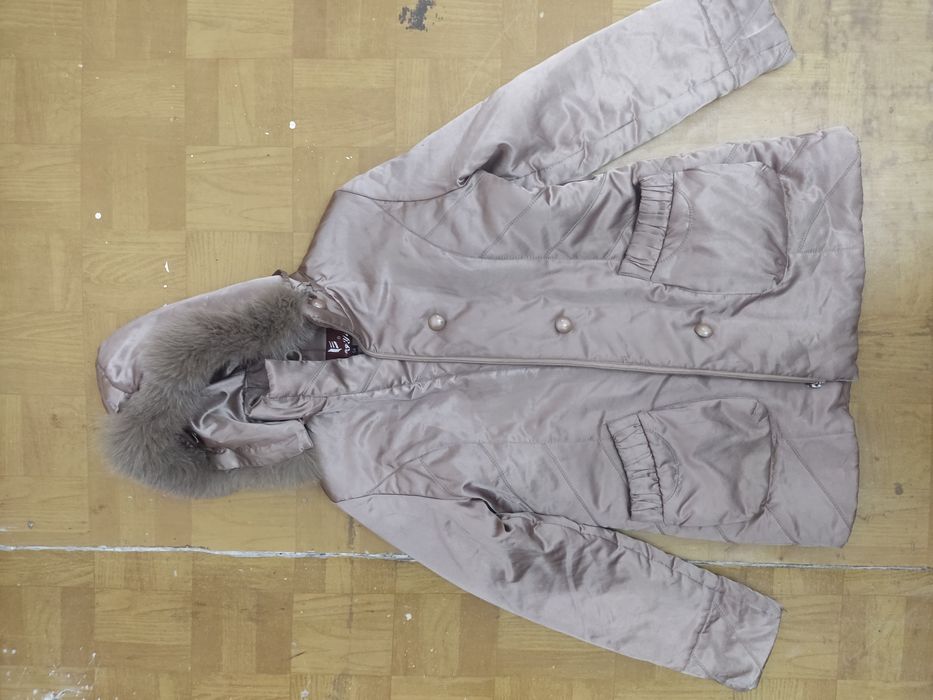 Тёплая зимняя куртка женская