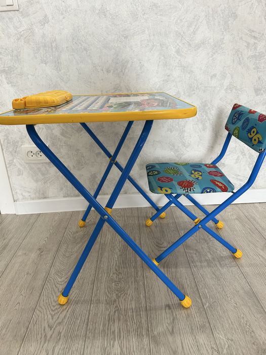 стол стул 4000 тг