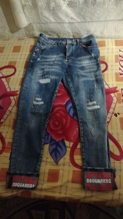 Blugi dsquared ..