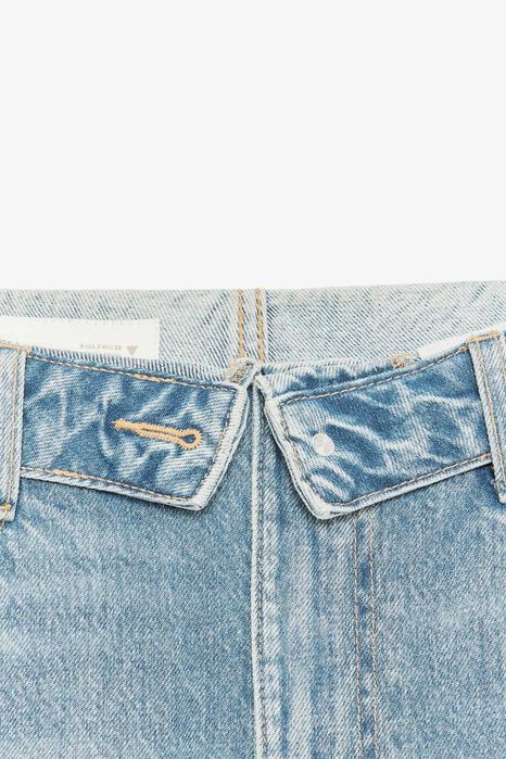 Дънки ZARA размер 32 отговарят на С