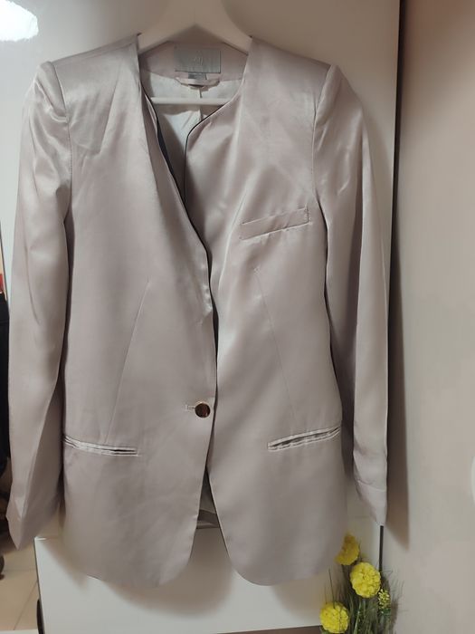 Красиво и стилно сако H&M- S Размер