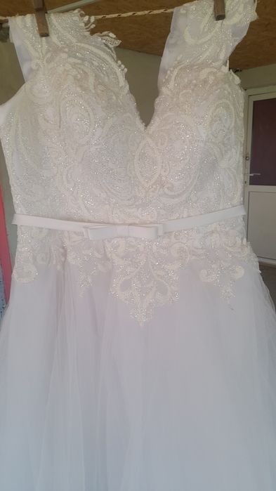 Vând rochie de mireasa superba