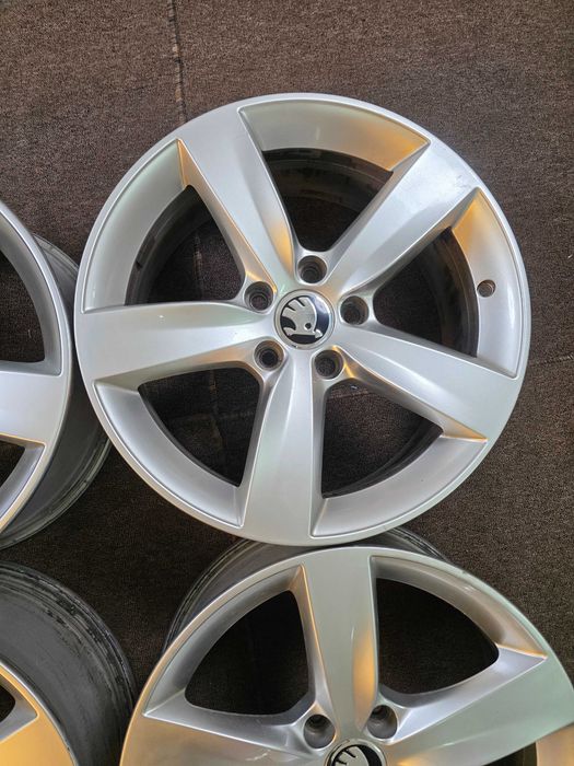 4 Jante Aliaj 5x112 17'' 7J ET 39 OEM VW Touran Sharan Caddy Golf Passat Tiguan T-Roc / Skoda Octavia Karoq Superb YETI