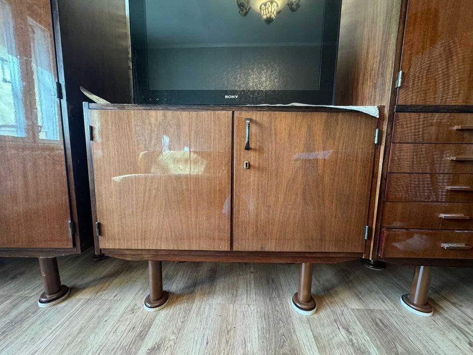 Тумба под телевизор