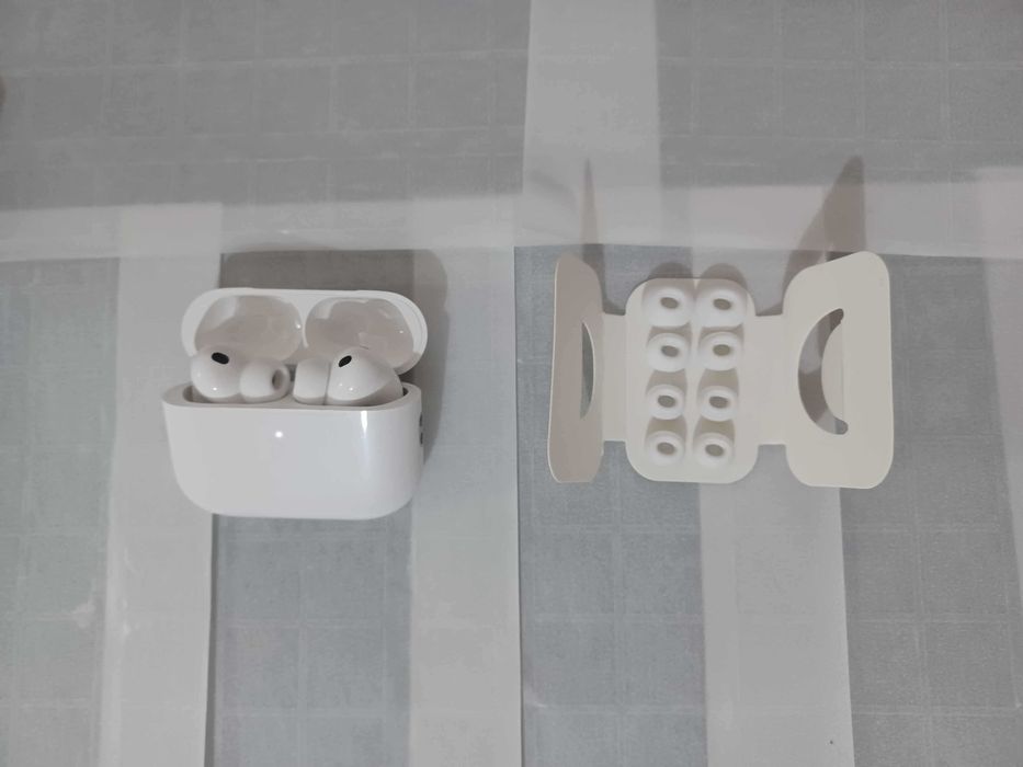 AirPods Pro 3 ( negociabil )