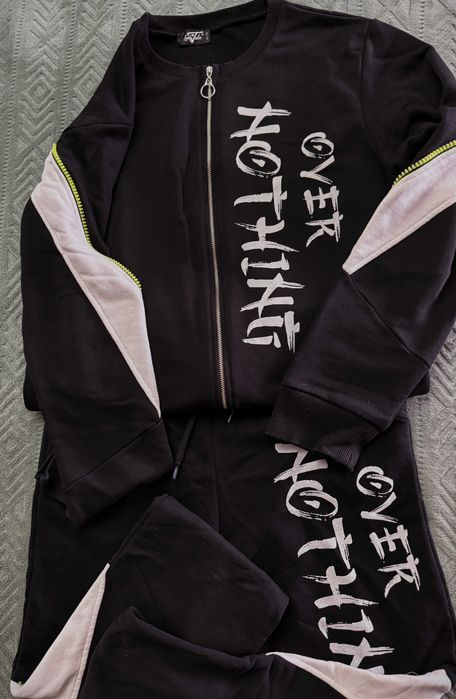 Продам детские вещи