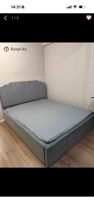 Продам кровать с матрасом