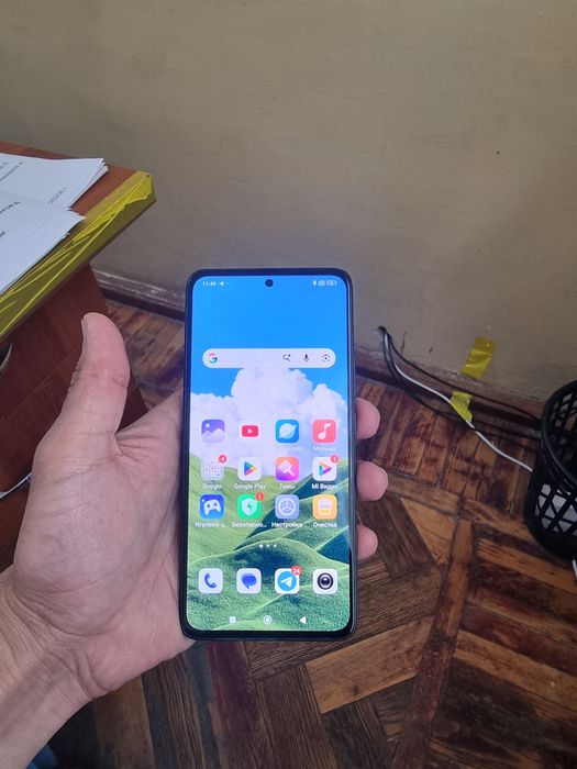 Redmi note 14 8/128gb ideal ochilmagan usta kurmagan aybi yuq tozza