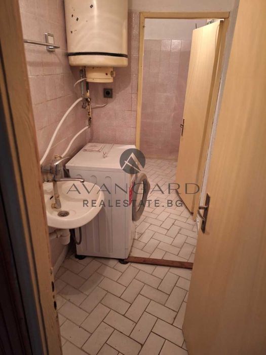 Продава се Тристаен апартамент в Пловдив, Тракия - 96 кв.м за 1461 €/кв.м - Снимка #9