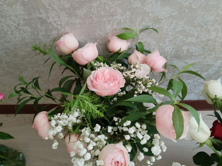 Цветы розы подарок