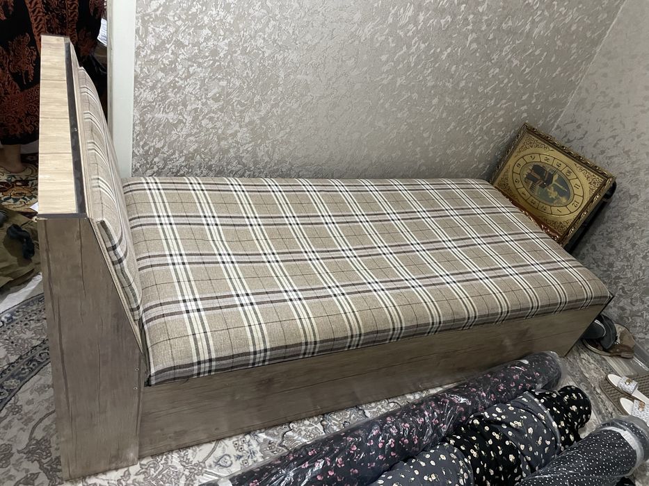 Divan pashti yangi ideal