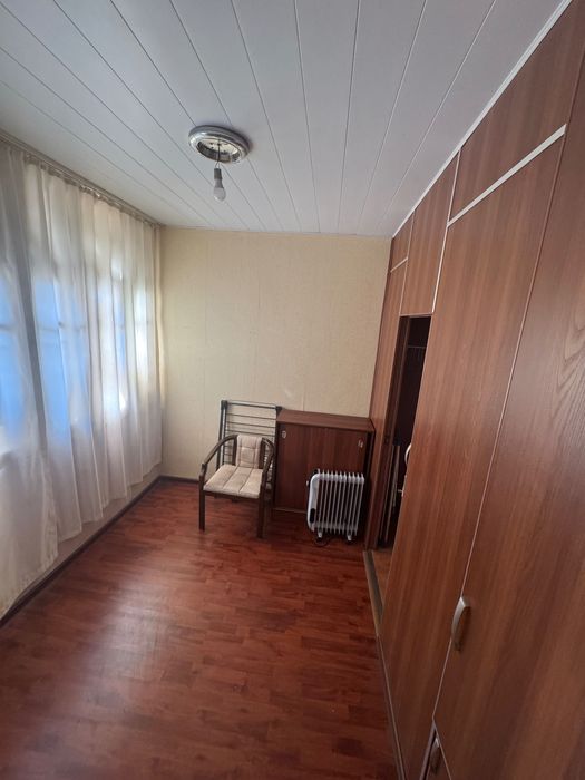 Своя квартира (4/4/12) в банковском доме напротив Гламур на Нукусской