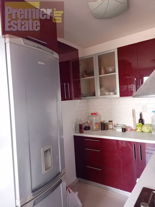 Продава се Тристаен апартамент в Пловдив, Каменица 2 - 109 кв.м за 1780 €/кв.м - Снимка #8