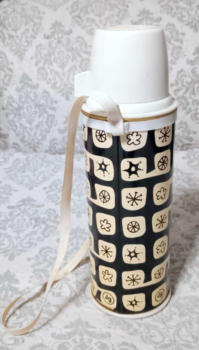 Винтидж термос – ретро дизайн (60–70-те години)