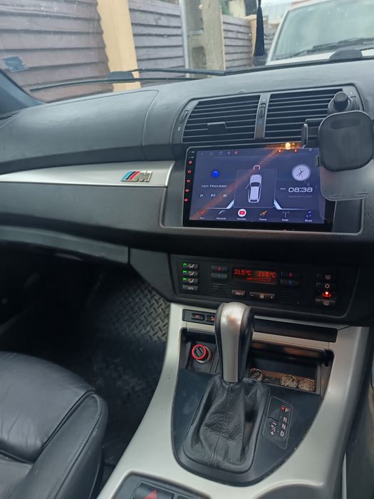 Vând bmw x5 3.0 volan pe dreapta