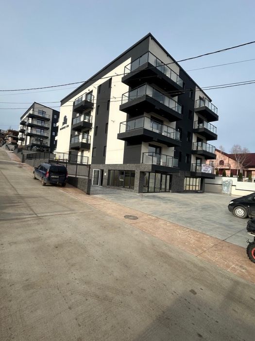 Apartament 1 camera de închiriat- Rediu  :1800 Ron