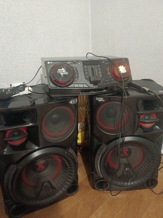 Продам мощный музыкальный центр