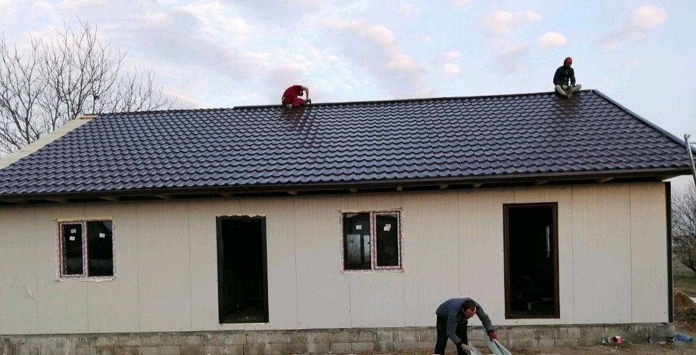 Case pe structura metalica