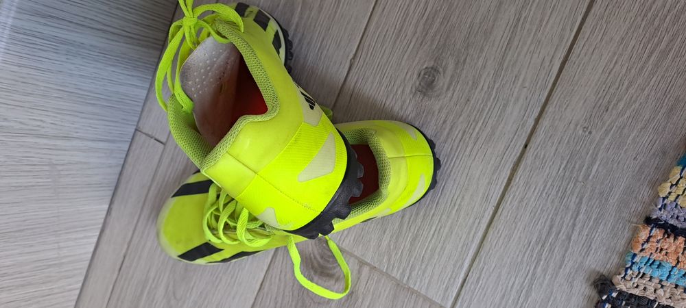 Ghete fotbal sintetic