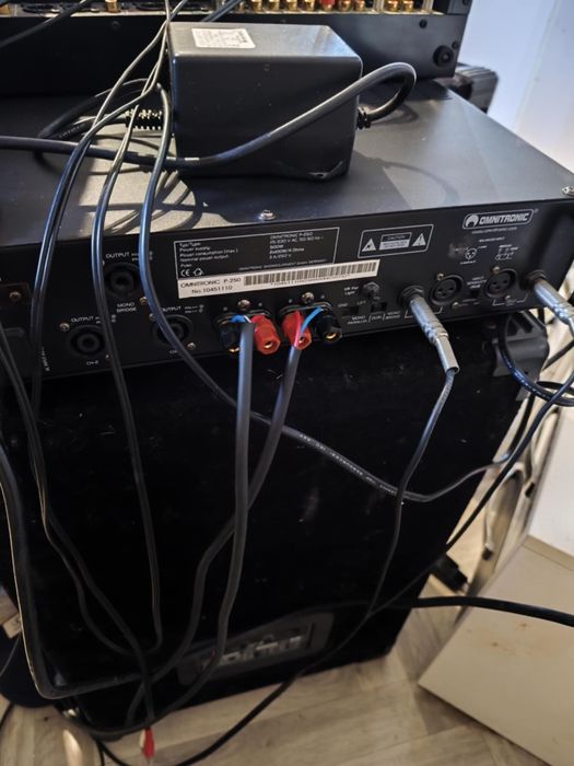 Усилвател с мишпулт Omnitronic