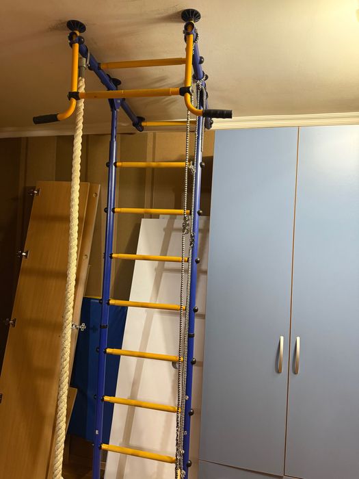 Шведская стенка - турник