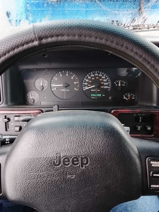 Autoutilitara Jeep Grand Cherokee