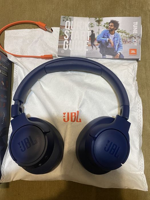JBL tune 720 bt.