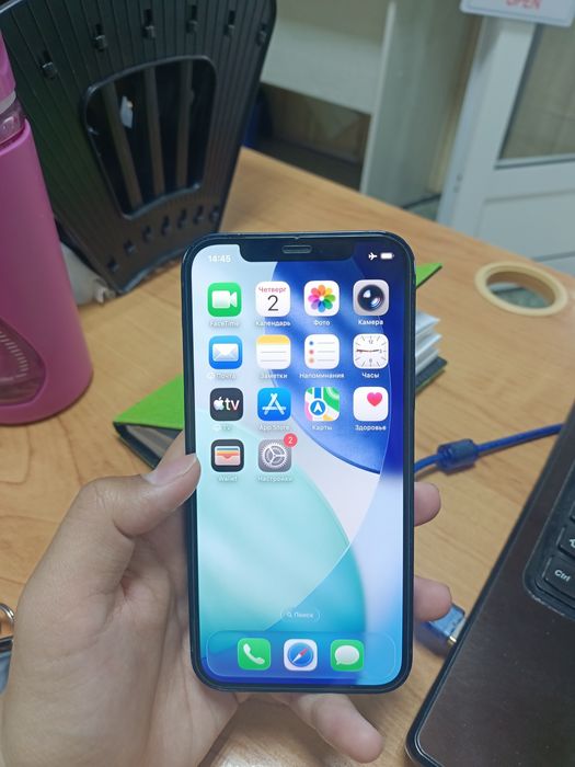 iPhone  12 в отличном состоянии