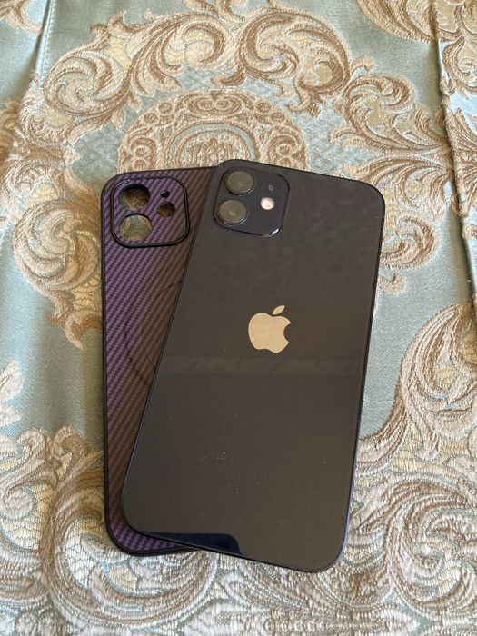 Iphone 12.