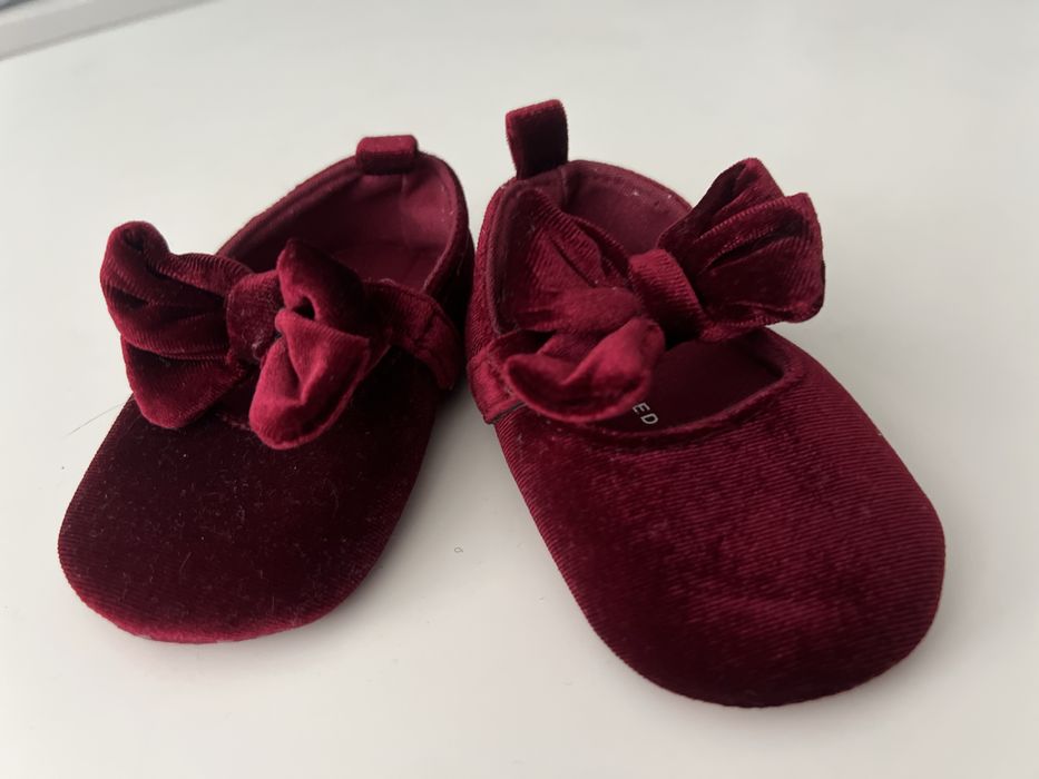 Pantofi rosii de ocazie marime 18/19