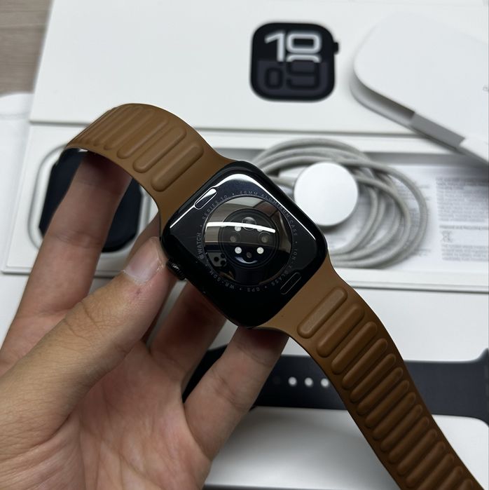 Apple Watch 10 46mm 97% Jet Black