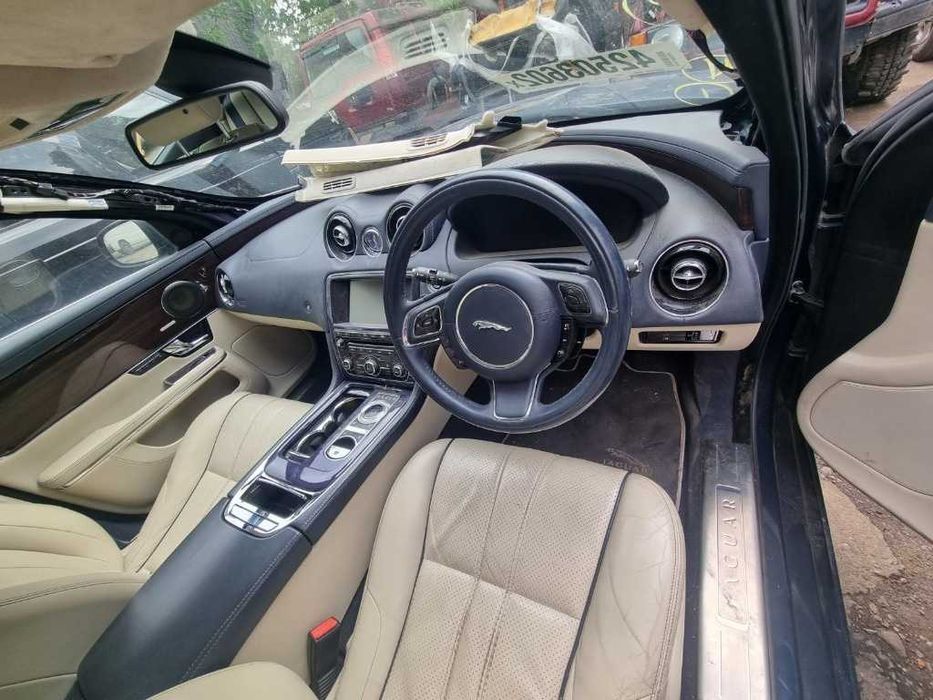 Dezmembrez / Dezmembrari Jaguar XJ 3.0 diesel 2010 piese dezmembrari