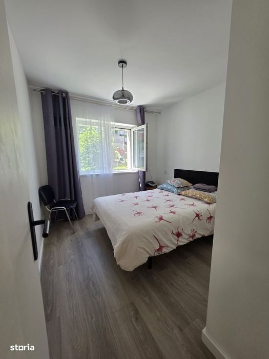 Apartament 3 camere decomandate, zona Campului