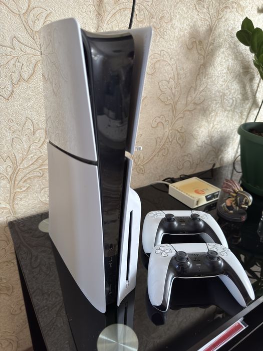PlayStation 5 Slim + 2 геймпад