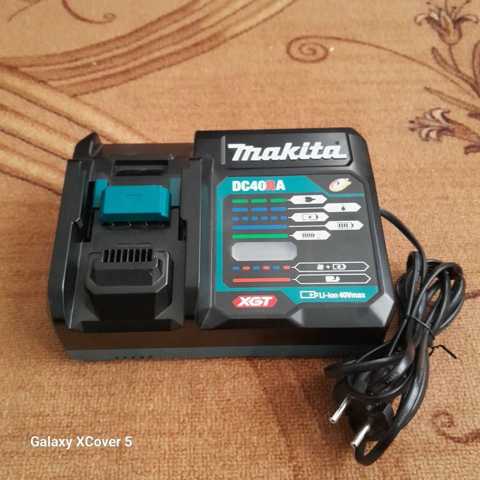 Makita GA013G-40V
