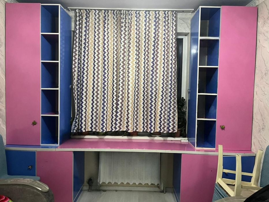 Шкаф в хорошем состояние