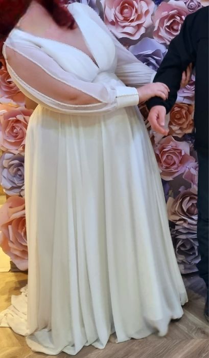 Rochie mireasa , unic proprietar , purtata o data , reglabila