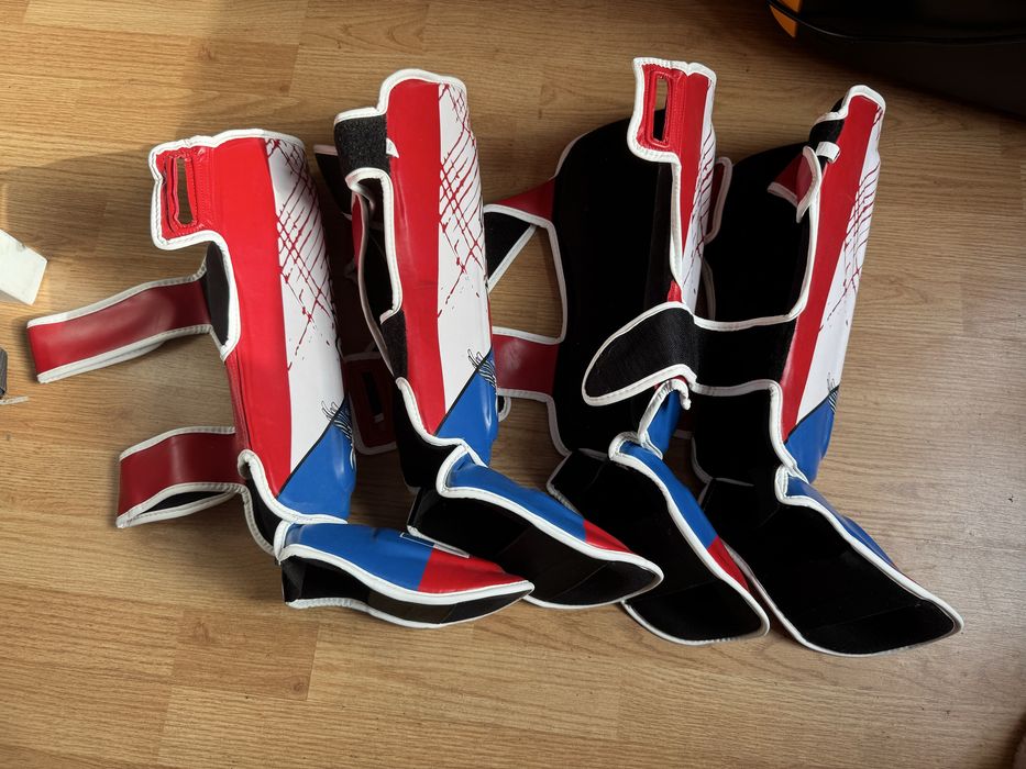 Vand 2x echipament kickbox / MMA  - NOU
