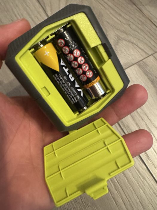 Laser Ryobi ca nou