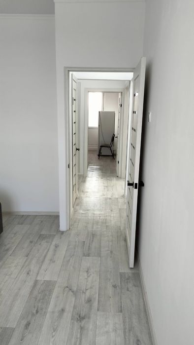 Продам квартиру 3-х комнатную