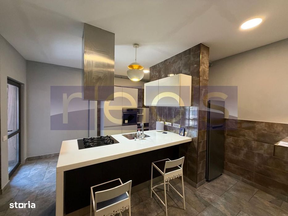 Vanzare Apartament Deosebit 5 Camere | 221Mp  | Blv Lascar Catargiu |