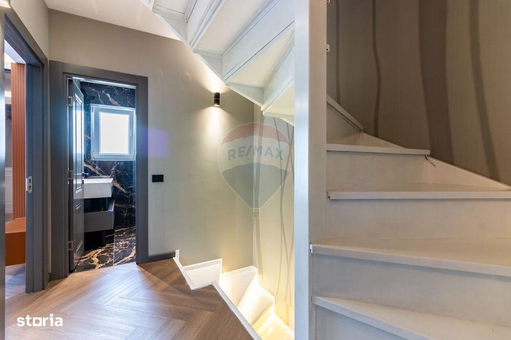 Casă / Vilă de vanzare cu 4 camere, Cosmopolis, premium
