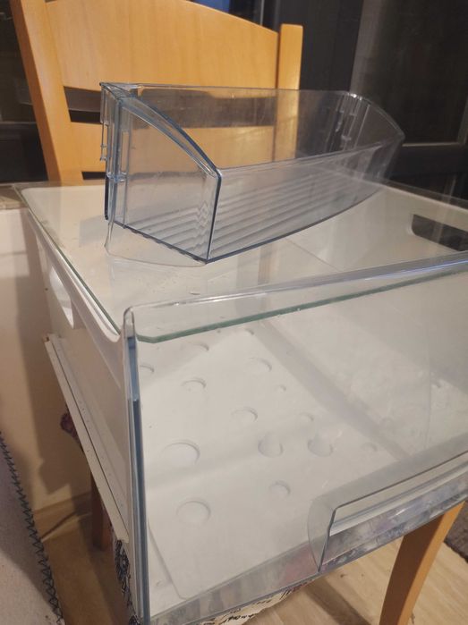 Чекмедже за зеленчуци за хладилник AEG Електролукс Санто