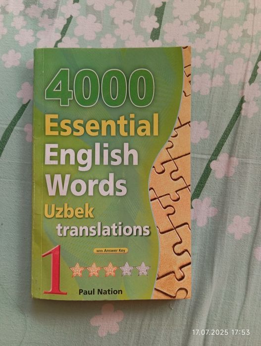 Продается словарь по английскому языку, 8.000 сум