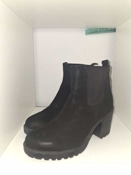 Ghete piele naturala Vagabond 39