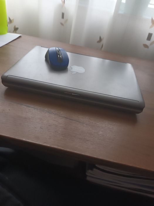 Vând Laptop Dell și maus foarte bun