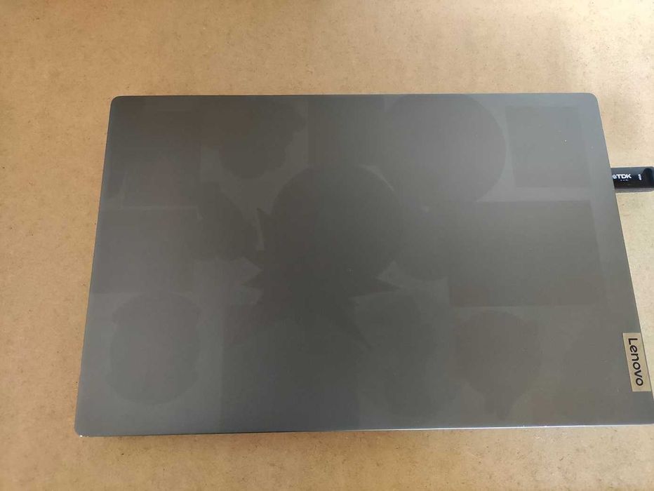 15.6" Lenovo IdeaPad 5, Ryzen 5 4500U, 16GB DDR4, Intel 2500 Pro SSD 180GB
